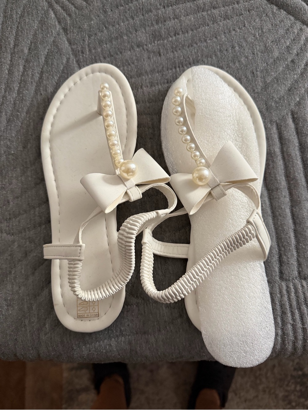 Women’s White Pearl Bow Sandals